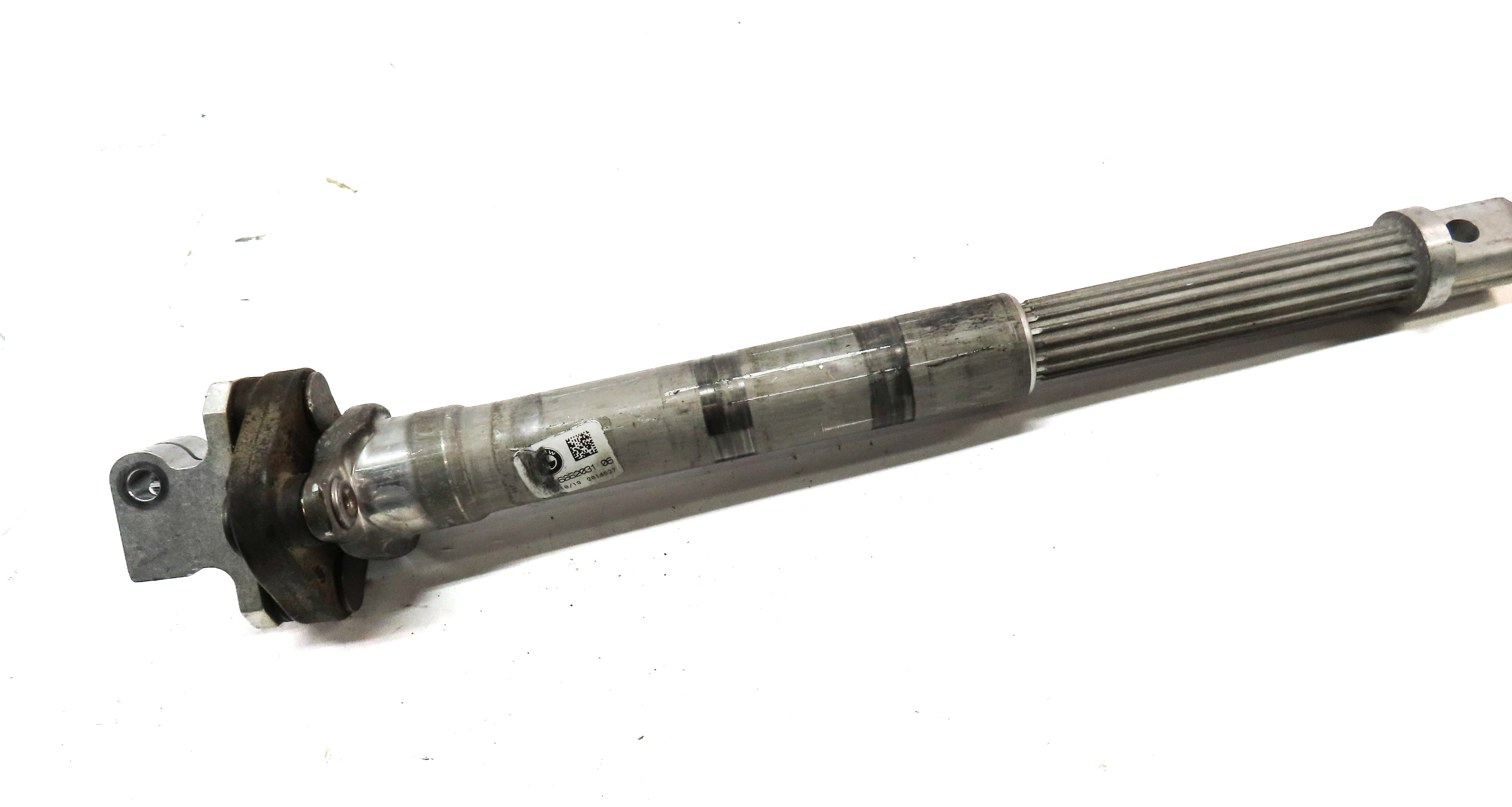 2016 BMW 750i (G11) FRONT LEFT LOWER STEERING COLUMN SWIVEL SHAFT — exact item pictured